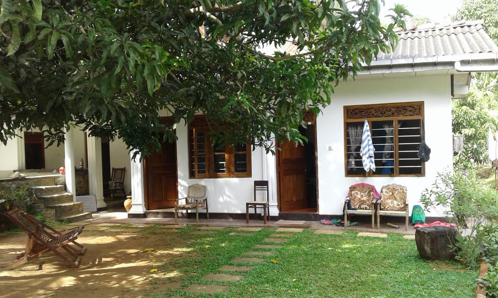 Rose Blossom Hotel Mirissa Luaran gambar