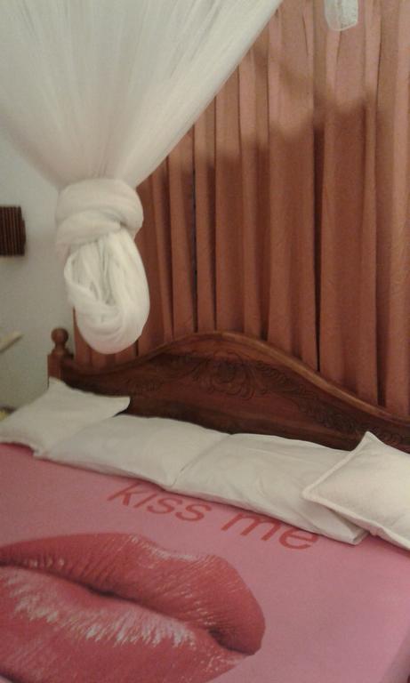 Rose Blossom Hotel Mirissa Luaran gambar