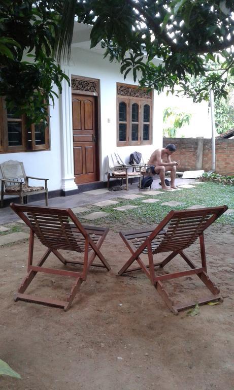 Rose Blossom Hotel Mirissa Luaran gambar