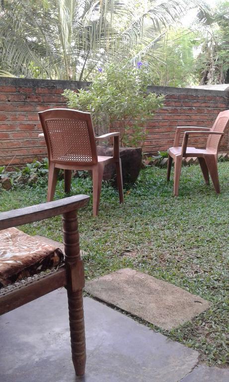 Rose Blossom Hotel Mirissa Luaran gambar